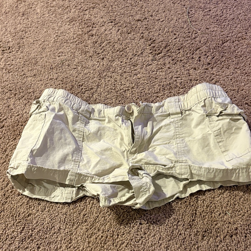 Pacsun Women’s Lightweight Cargo Shorts